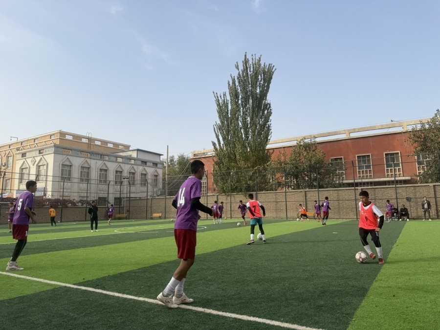 牺牲休息时, BcdFo, 文化认同的 牺牲休息时, BcdFo, 文化认同的