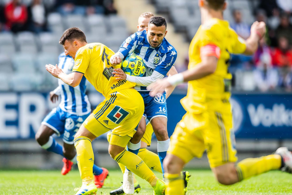 axi, 和约翰森两